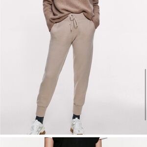ZARA Nude Cream Knit Joggers Pants sz Large